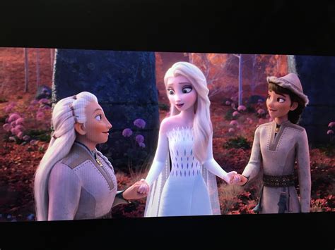 Elsa From Frozen Could Become Disney S First Animated Gay
