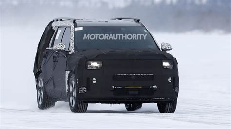 2024 Hyundai Santa Fe Spy Shots New Car Release Date