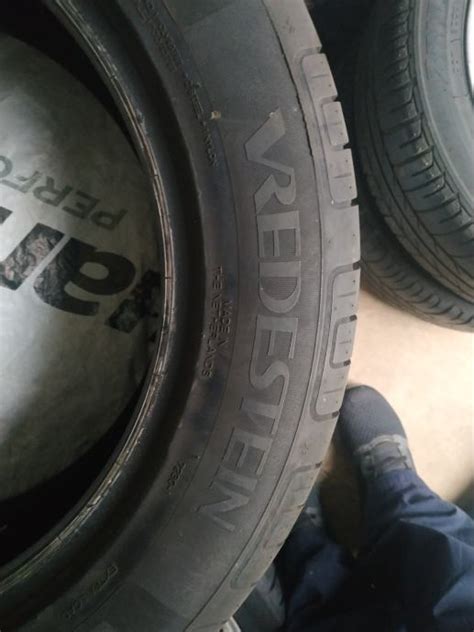 prodajem ljetne gume 215/55/16