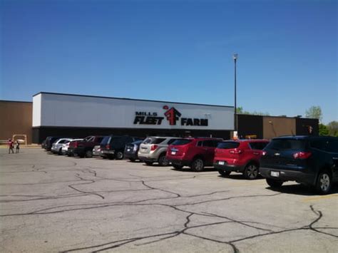 Experts Reveal the Best Kept Secrets of the Fleet Farm Green Bay Ad - 05x7tys