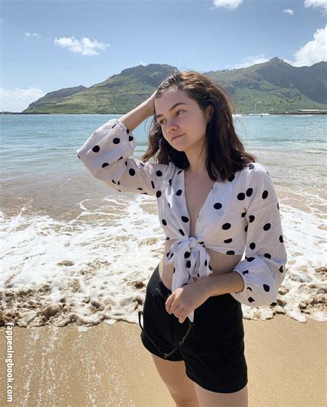 Mina Kess Kess Ink Minakess Nude OnlyFans Leaks Fappening FappeningBook