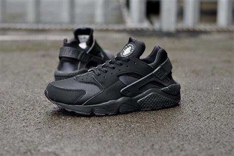 Кроссовки Nike Air Huarache черные купить онлайн в СПб