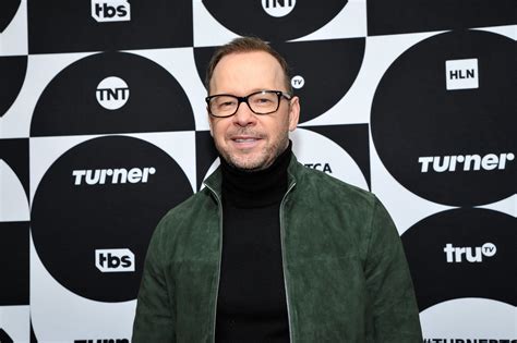 A Breakdown of Donnie Wahlberg's Very Large Family