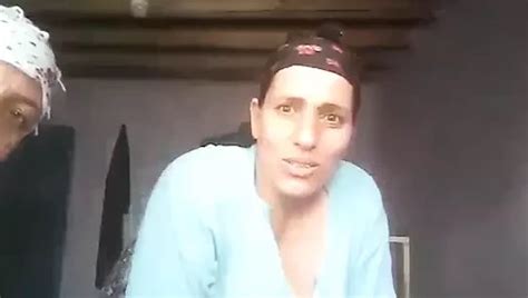 Turkish Sex Arda Annesine Dugunden Sonra Sakso Cektiriyor XHamster