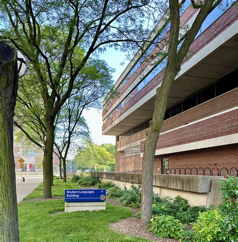 Questions? Click. Connect. | Campus Information