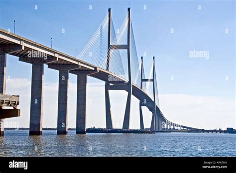 Suspension Bridge Connecting Jekyll Island And Brunswick Stock Photo