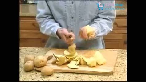 Перчатки для чистки картофеля Tater Mitts - YouTube