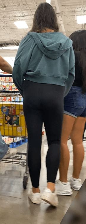 Petite Latina You Can See Her Panties Through Her Leggings Video Spandex Leggings Yoga