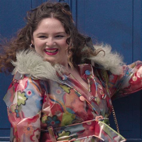 Who Is Emma Mackey Maeve In Sex Education Marie Claire