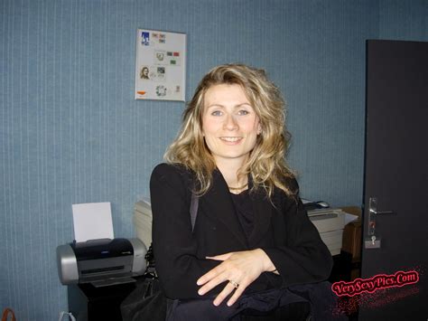 Hot Housewife Horny As Fuck At Homemoviestube