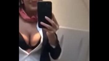 Azafata Se Masturba En El Avion XVIDEOS