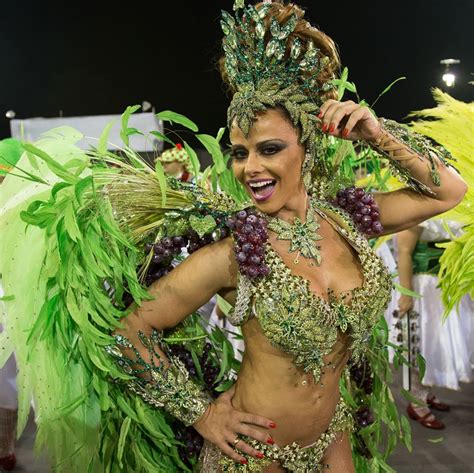 Naked Viviane Araújo in Mancha Verde 2015