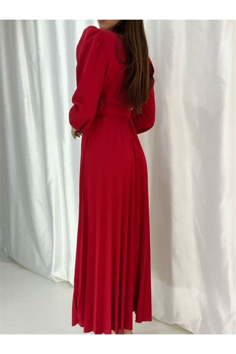 Secret Passion Lingerie Kruvaze Yaka Uzun Kollu Kırmızı Renk Pliseli Kemerli Midi Boy Tesettür