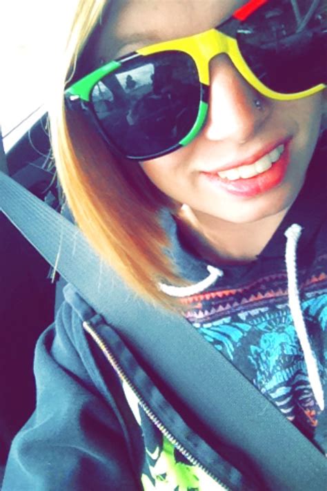 ॐॐ Im drunk as fuck Kik me girls sorry guys Im