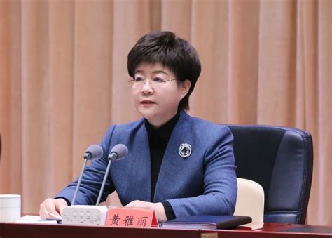 阿拉善盟行政公署 阿拉善要闻 全盟宣传思想文化工作会议暨全盟网络安全和信息化工作会议召开 黄雅丽讲话