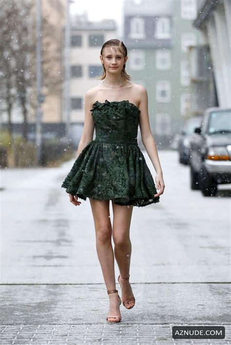 TRIXI GIESE Nude AZNude