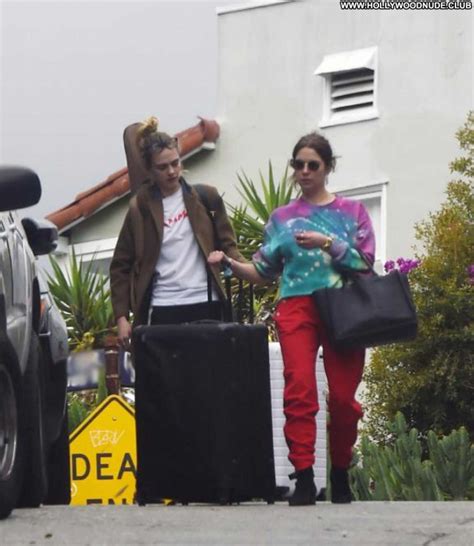 Cara De Los Angeles Celebrity Babe Posing Hot Beautiful Paparazzi Famous And Uncensored