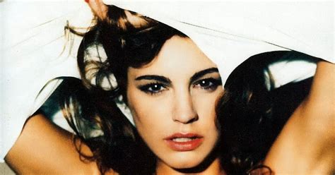 Bollywood Kelly Brook Nude Lifting Her Dress And Showing Sexy Boobs And Nipples