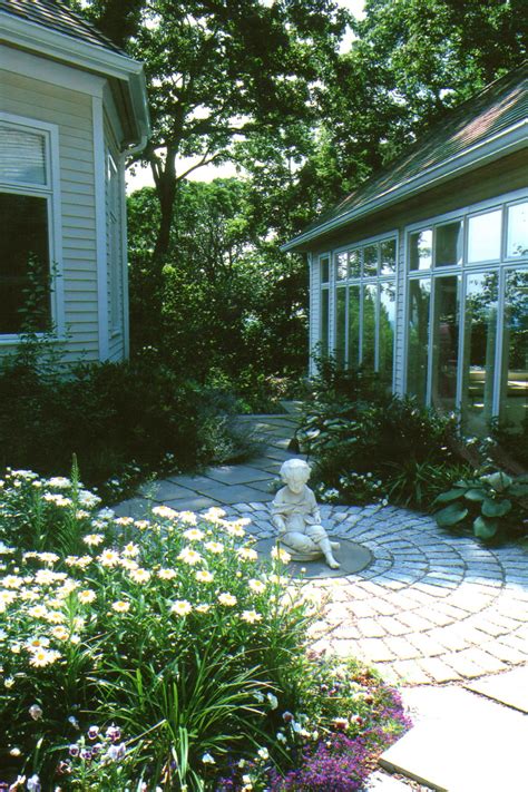 Gardens & Floral Displays - Landscape and Lifestyle Co.