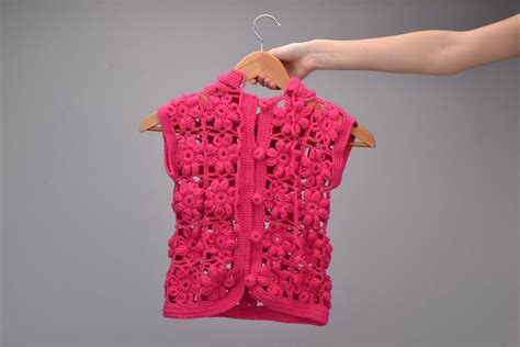 Жилетка Для Куклы Крючком - нашлось 69 Фотo