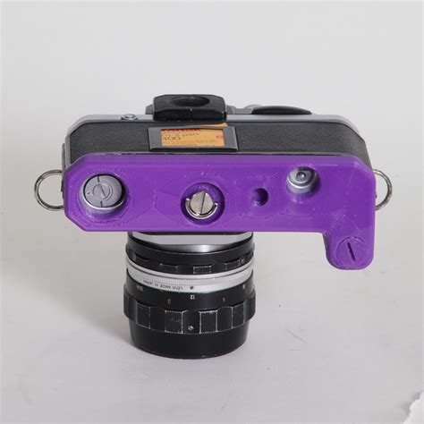 Nikon F2 Grip — Cameradactyl