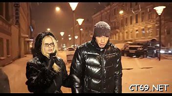 The Passionate Chick Opens Her Mouth In Order To Start Oral Sex XNXX