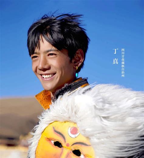 Hot boy chăn bò Đinh Chân gần 3 năm từ ngày bất ngờ nổi tiếng toàn châu Á Có còn giữ nhan sắc