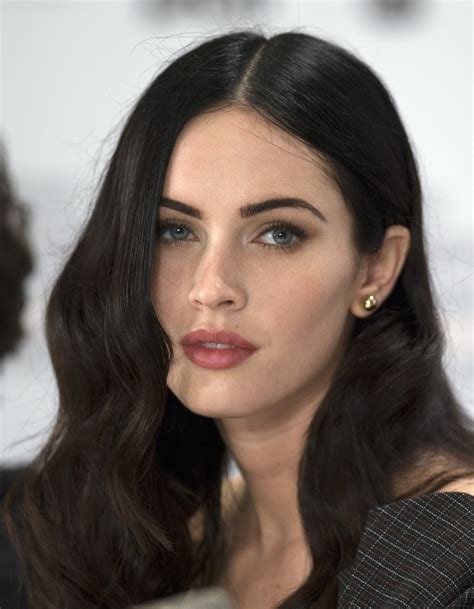 Latest Hot Celebrities Wallpapers Megan Fox Leaked Photos