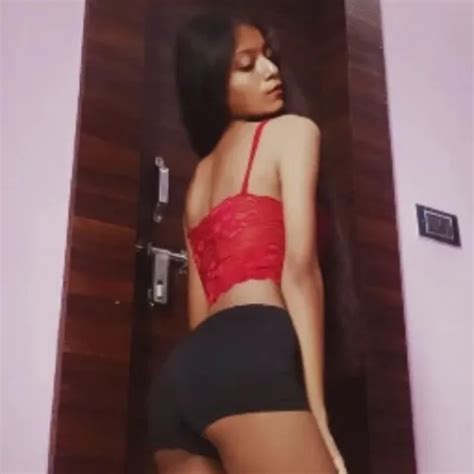 Vernachlässigte Latina Gabby Martinez Muschi vom Eindringling gebohrt xHamster