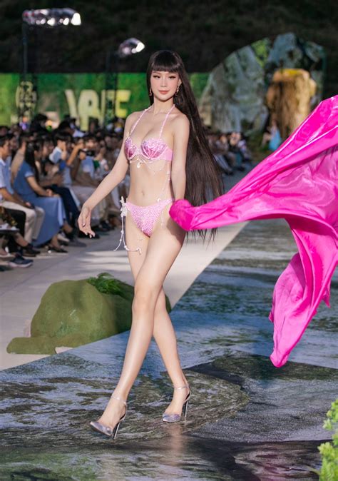 Top 3 Miss World Vietnam đọ sắc trong bikini sau 1 năm đăng quang dàn
