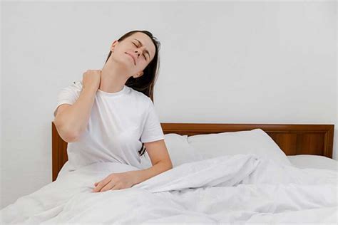 3 Safe At-Home Whiplash Treatments