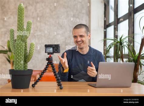Man Blogger Looking In Camera And Telling Something Stock Photo Alamy