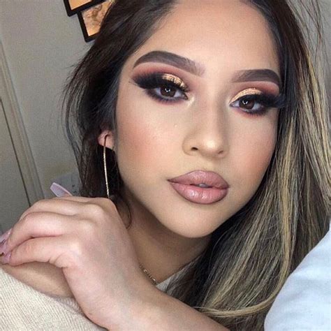 Stunning Eye Makeup And Nude Lips