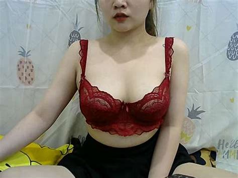 AkumaAmai Naked Stripping On Cam For Live Sex Video Chat Gyrls