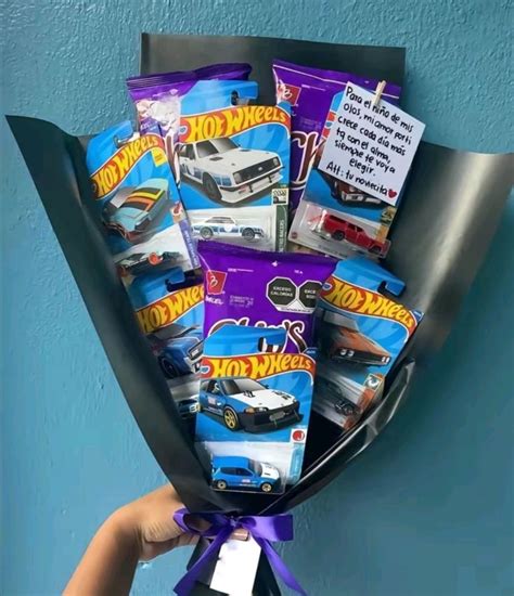 Pin de Nadiah en Hot wheels Regalos para cuñadas Regalos pequeños para novios