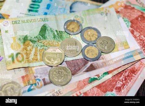 Different Peruvian currency Stock Photo - Alamy