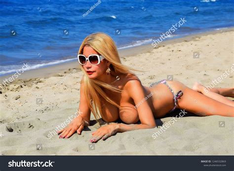 Sexy Blonde Model Bikini Beach库存照片 Shutterstock