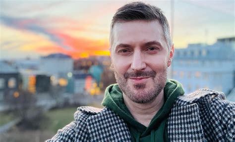 Who Is Chris Armitage Richard Armitage Brother Wiki