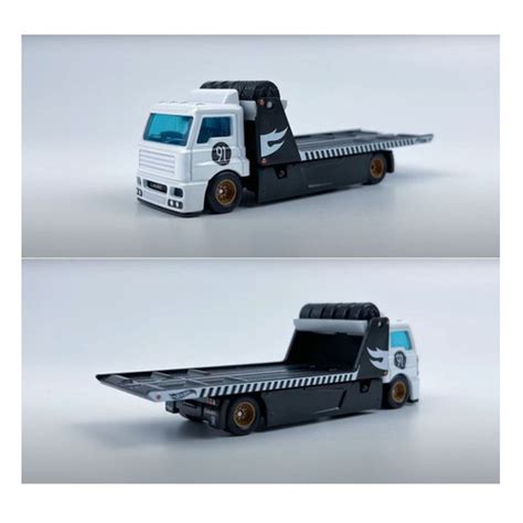 Jual Hot Wheels Fleet Street Premium Diorama New Loose Kota Surabaya Ephotwheels Tokopedia