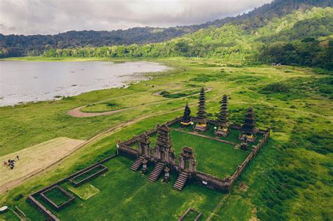 Aerial View Of Pura Ulun Danu License Image 13883563 Lookphotos