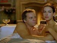 Naked Carole Bouquet In Il Cappotto Di Astrakan