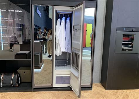 Samsung разработала личный шкаф-химчистку AirDresser для состоятельных ...
