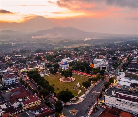 Vista Asombrosa De Alun Alun Magelang Drone Imagen De Archivo Imagen