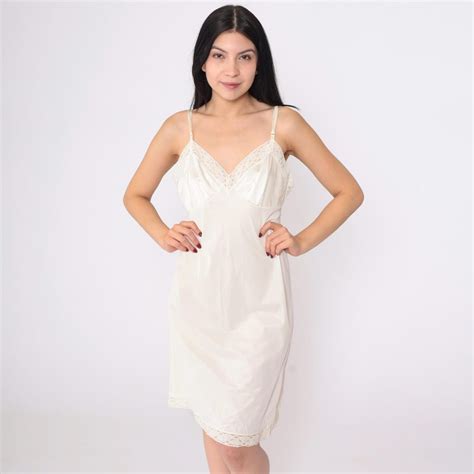70s Vanity Fair Slip Off White Lace Slip Dress Mini Lingerie Vintage 1970s V Neck Empire Waist