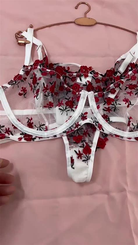 Wholesale Sexy Floral Lingerie Set Lace Embroidery Lingerie Sexy Bra And Panties Women G Strings