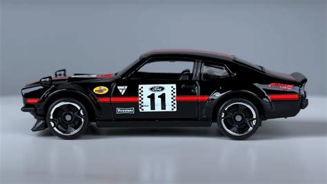 Тематична Машинка Hot Wheels Custom Ford Maverick Vintage Racing Club 1 64 HRT81 HRV09 Black