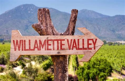 Background On Oregons Willamette Valley Wine Region • Winetraveler