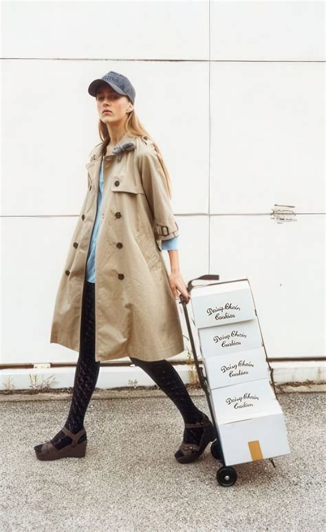 Perfect Fall Outfits With A Nude Trench Coat Styleoholic