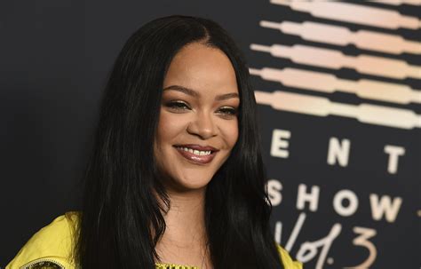 Rihanna Rapper Aap Rocky Expecting First Child Daily Sabah