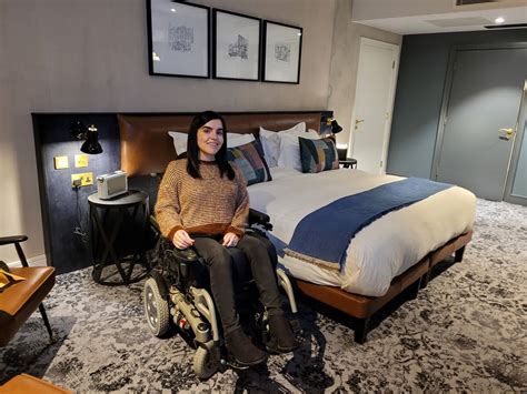 What Is A Handicap Accessible Hotel Room At Luke Cornwall Blog
